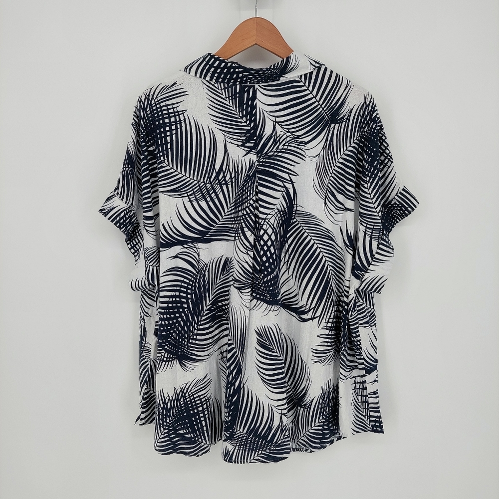 Liz Claiborne Linen Blend White Palms Short Sleeve Top, Sz 3X - Picture 2 of 9